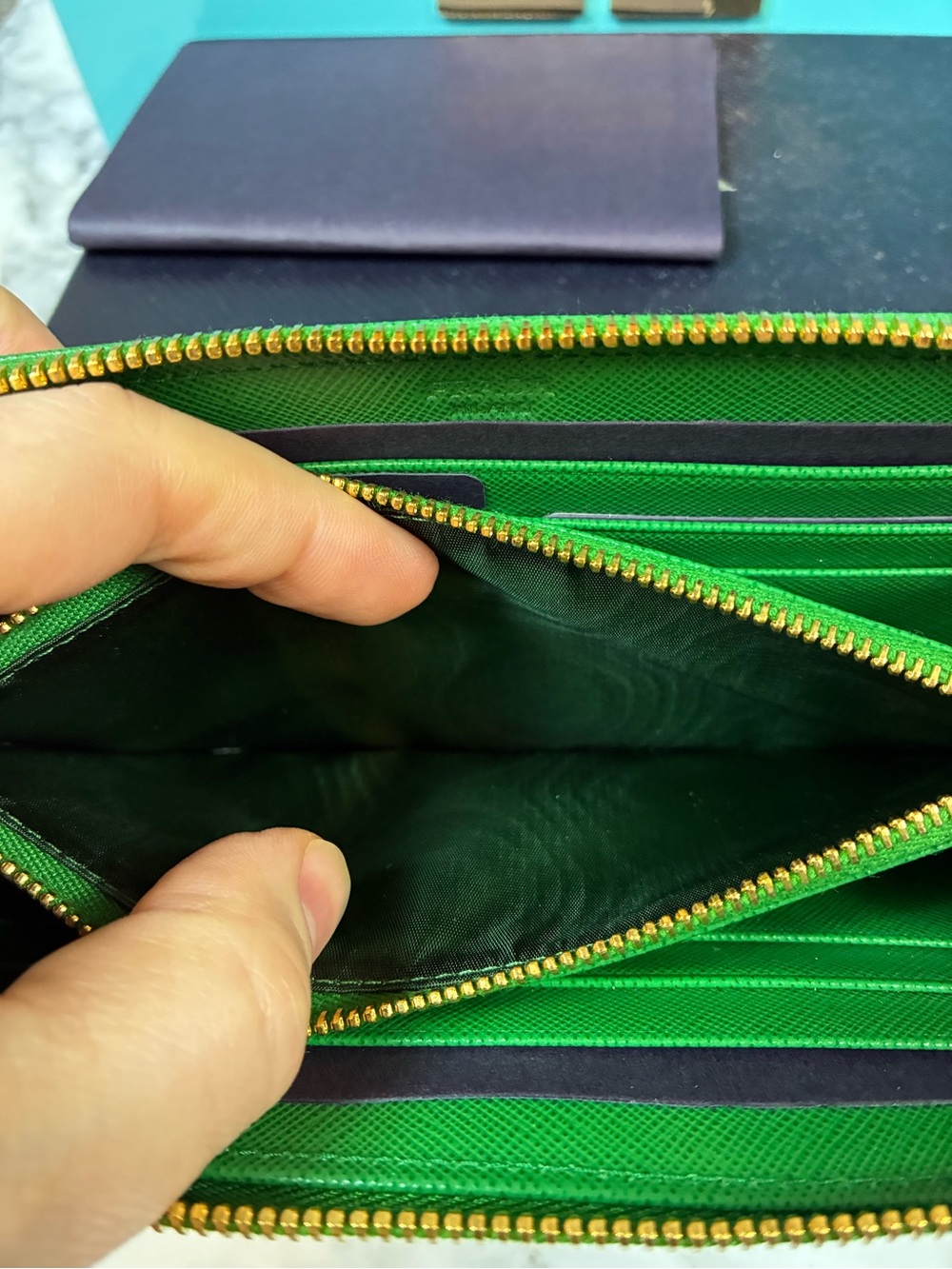 Prada Verde Green Saffiano Leather Zip Around Wallet - NWOT Brand New w/ Box - Picture 14 of 15